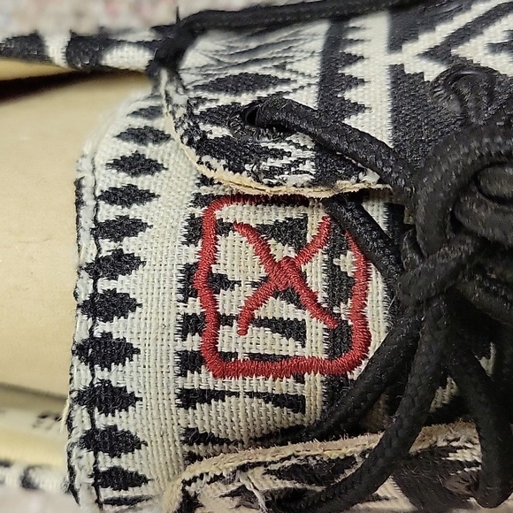 Twisted X Aztec Print Moccasin, Women's 7.5 Black White - Picture 9 of 9